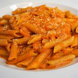 Pasta w/ Vodka Sauce